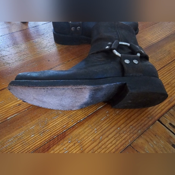 Frye Veronica Harness Short Boot - Picture 6 of 7